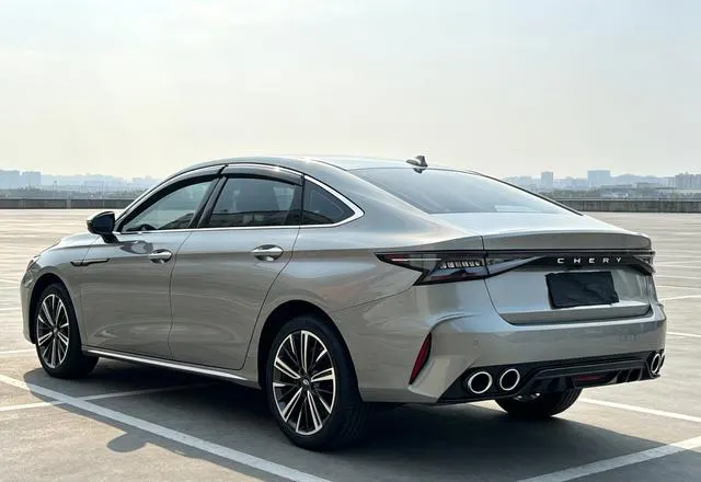 2025 Chery Arrizo 8 thumbnail 3