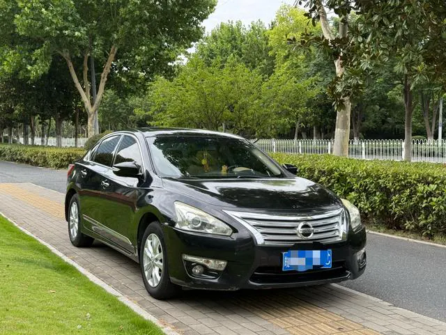 2013 Nissan Teana thumbnail 3