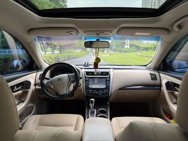 2013 Nissan Teana thumbnail 4
