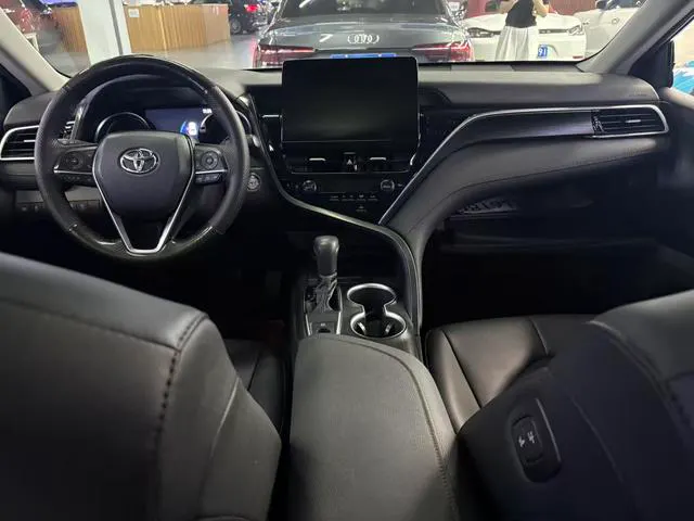 2021 Toyota Camry thumbnail 4