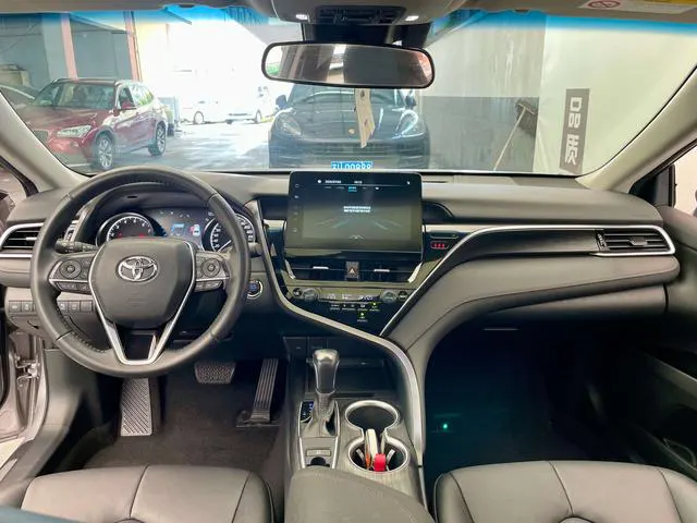 2021 Toyota Camry thumbnail 4