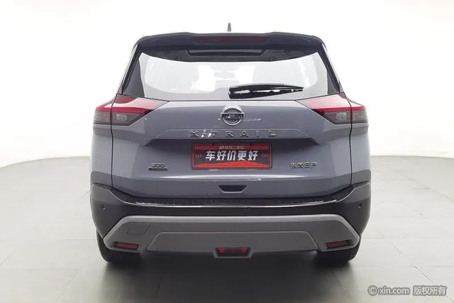 2021 Nissan X-Trail thumbnail 3