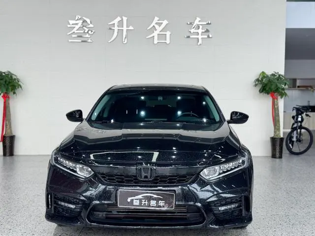2019 Honda Inspire thumbnail 3