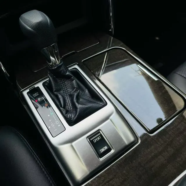 2013 Toyota Mark X thumbnail 5