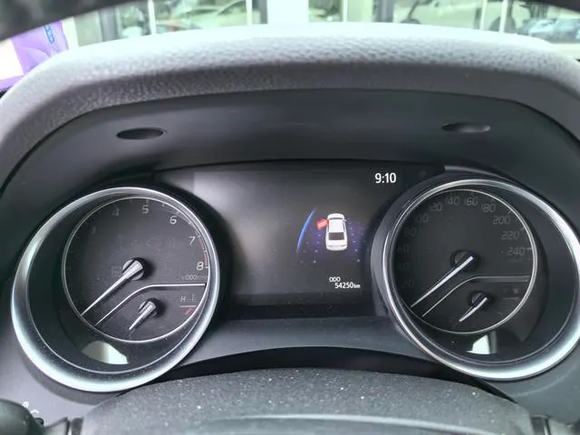 2019 Toyota Camry thumbnail 4