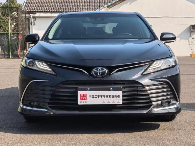 2022 Toyota Camry thumbnail 2