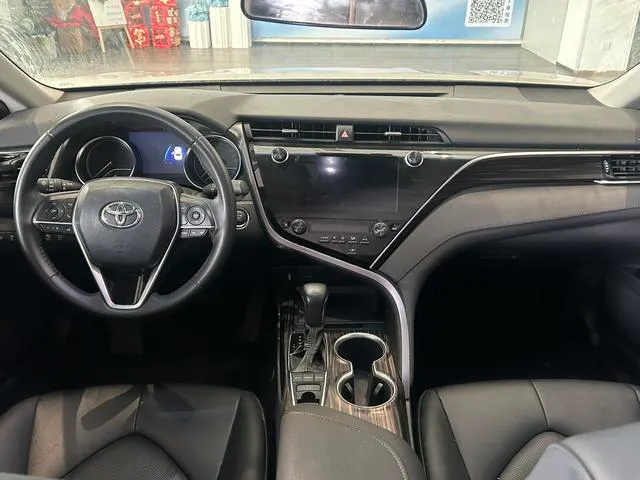 2019 Toyota Camry thumbnail 4