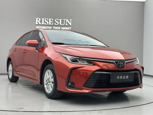 2019 Toyota Corolla thumbnail 3