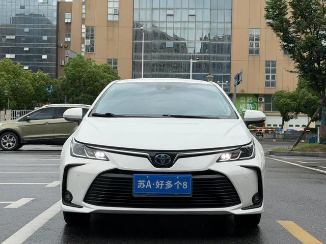 2022 Toyota Corolla thumbnail 2