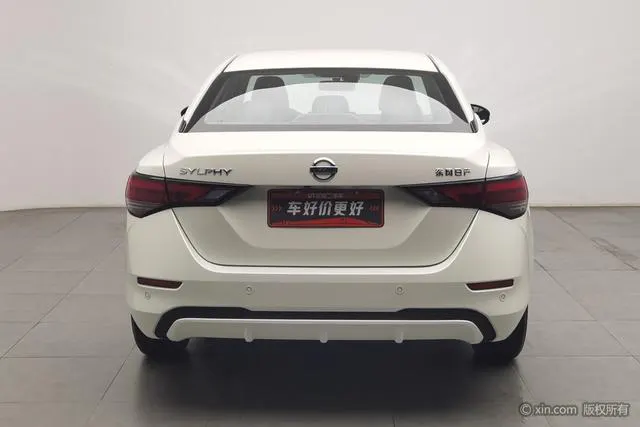 2022 Nissan Sylphy thumbnail 3