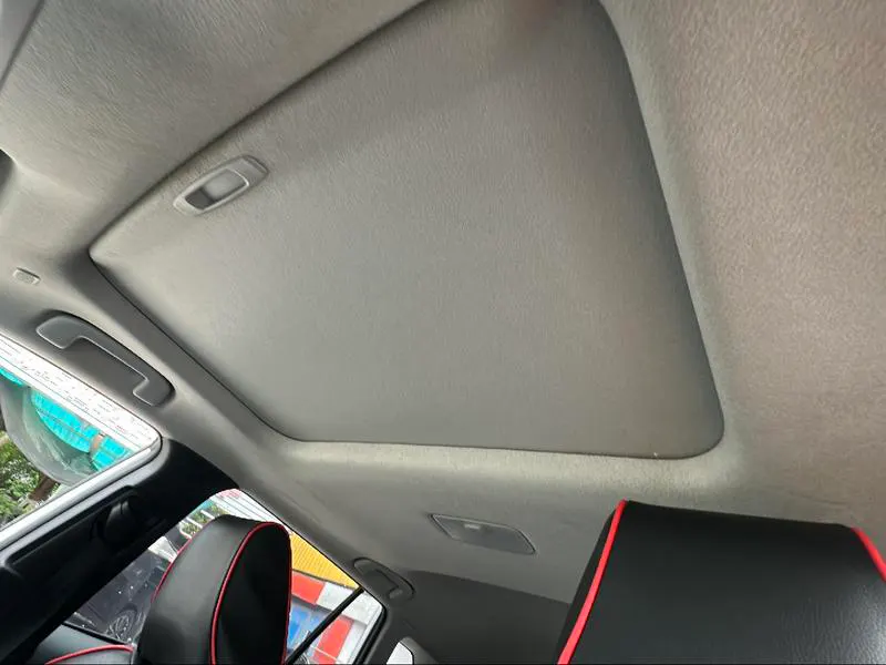2023 Toyota Corolla Cross thumbnail 6