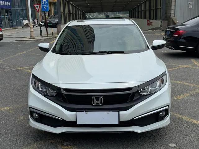 2019 Honda Civic thumbnail 2