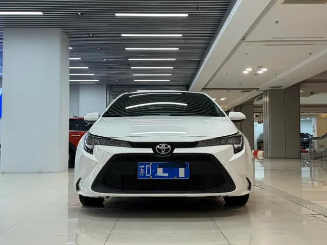 2022 Toyota Corolla thumbnail 2