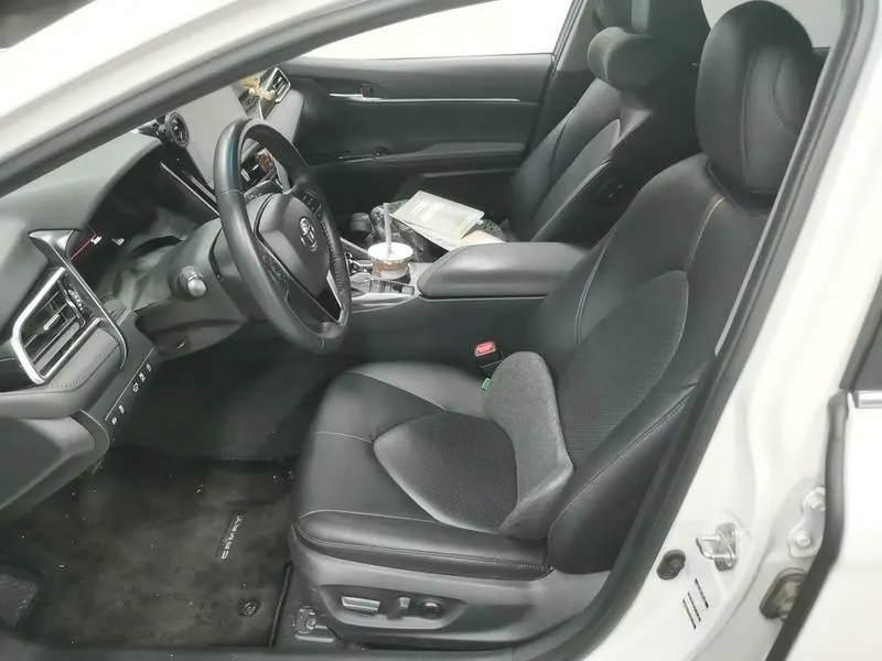 2021 Toyota Camry thumbnail 8
