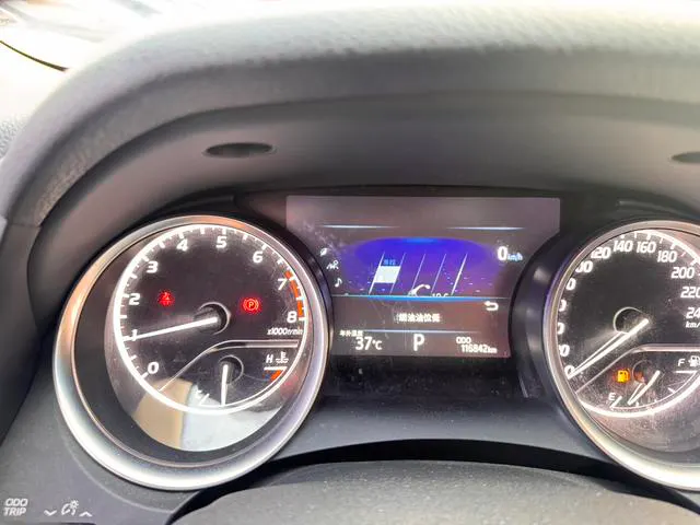 2018 Toyota Camry thumbnail 5