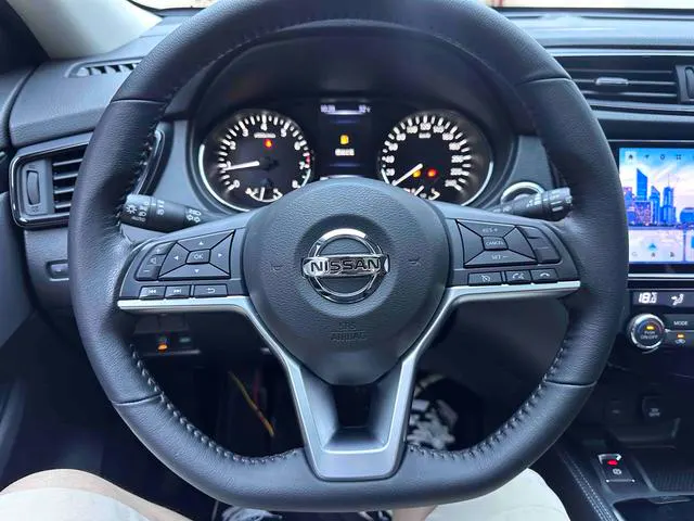 2023 Nissan X-Trail thumbnail 5