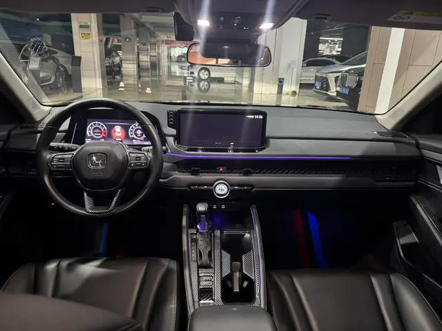 2024 Honda Accord thumbnail 4