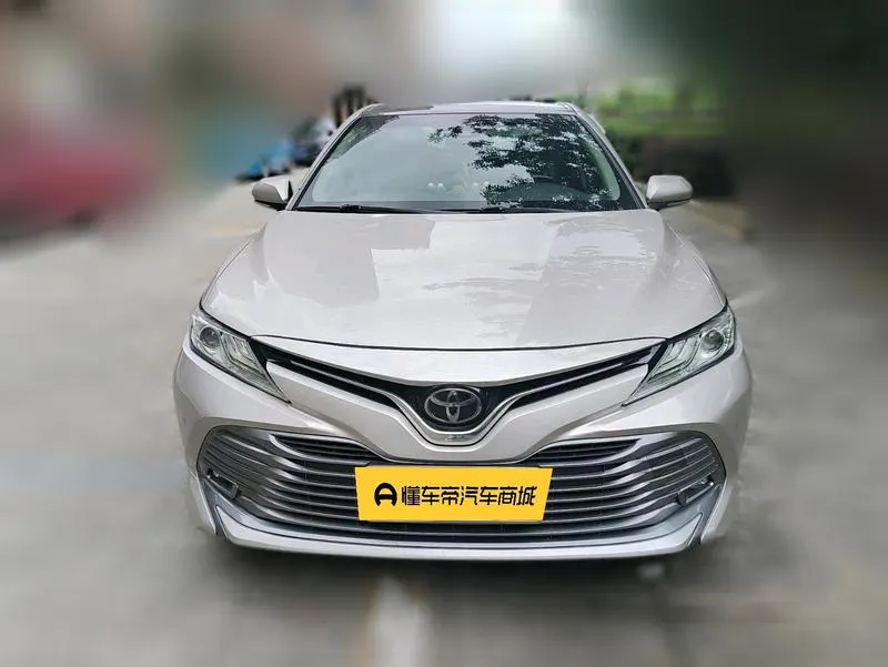 2018 Toyota Camry thumbnail 3