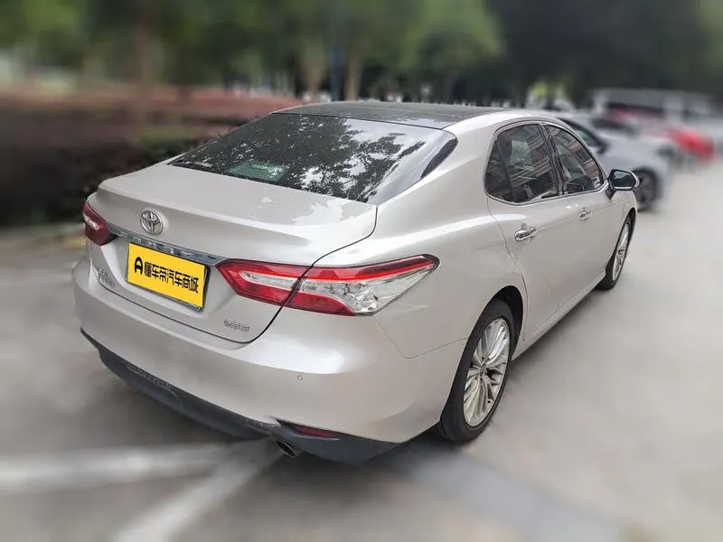 2018 Toyota Camry thumbnail 5