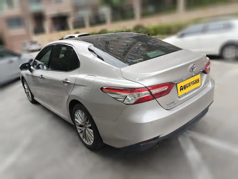 2018 Toyota Camry thumbnail 7