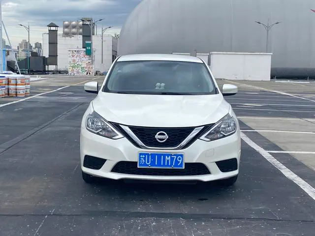 2019 Nissan Sylphy thumbnail 2