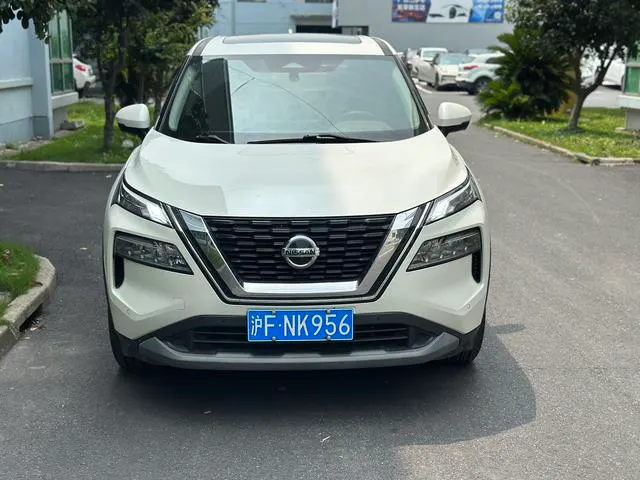 2021 Nissan X-Trail thumbnail 2
