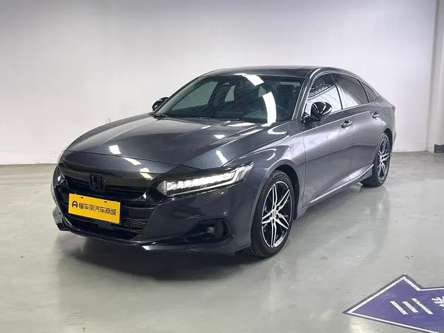 2022 Honda Accord thumbnail 2