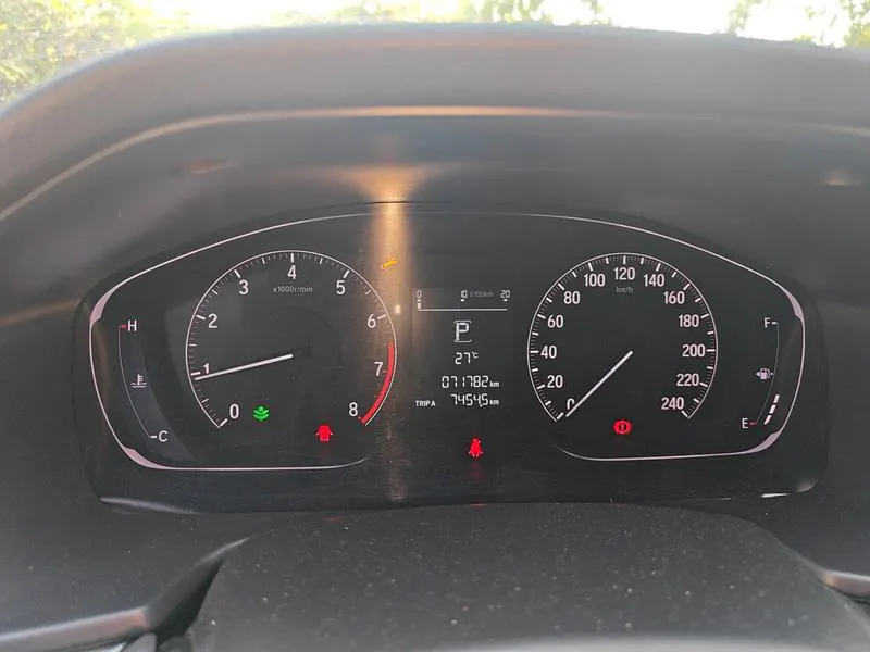 2018 Honda Accord thumbnail 6