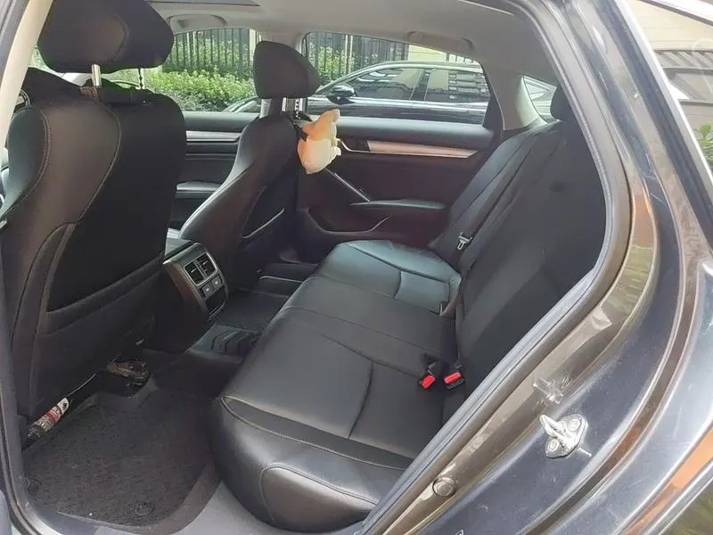 2022 Honda Accord thumbnail 12