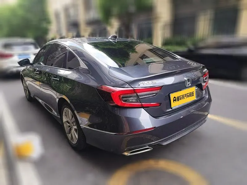 2022 Honda Accord thumbnail 4