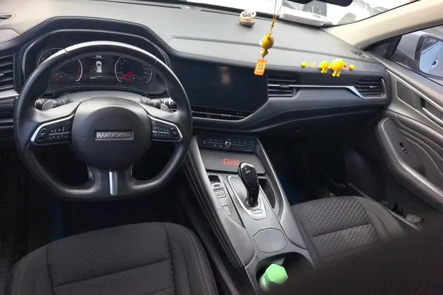 2019 Haval F7 thumbnail 4