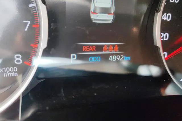 2024 Toyota RAV4 thumbnail 5