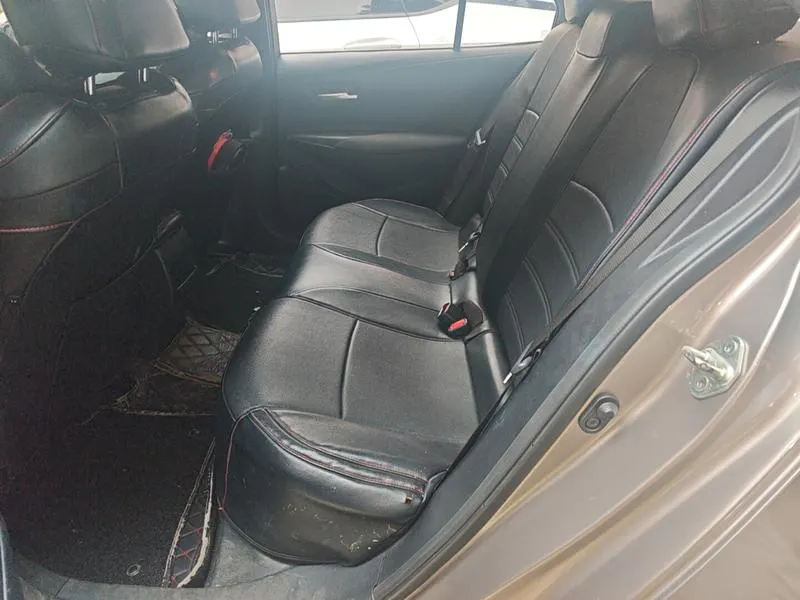 2019 Toyota Corolla thumbnail 12