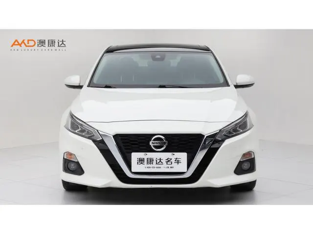 2020 Nissan Altima thumbnail 2
