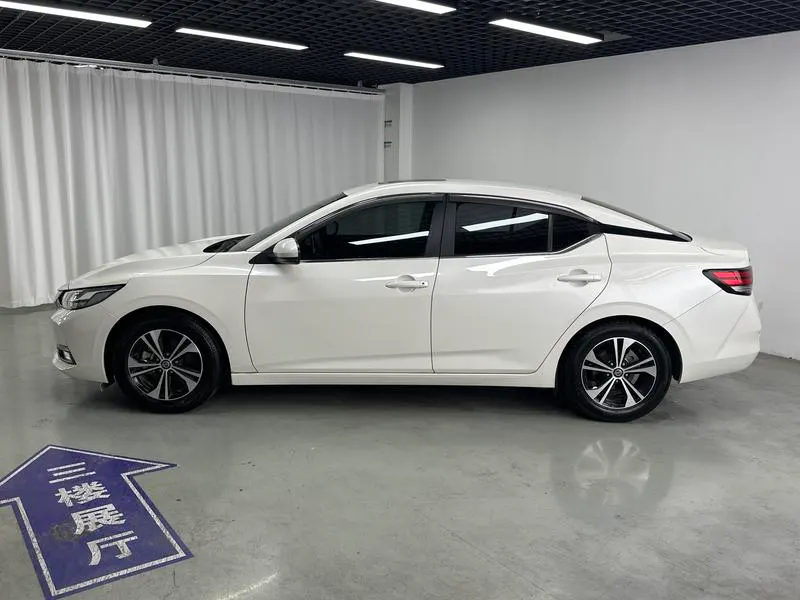 2020 Nissan Sylphy thumbnail 5