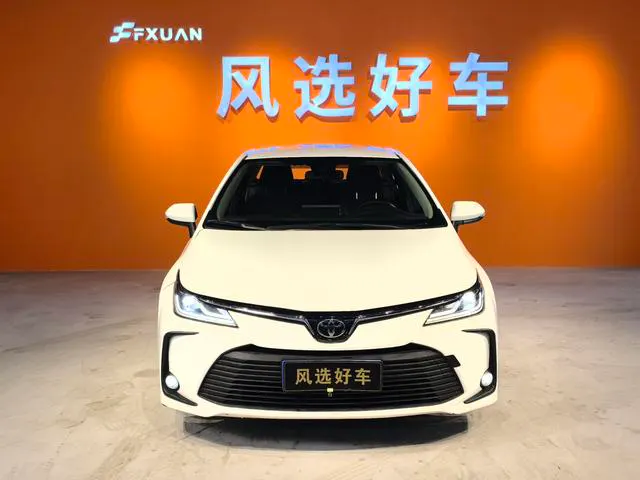 2023 Toyota Corolla thumbnail 2