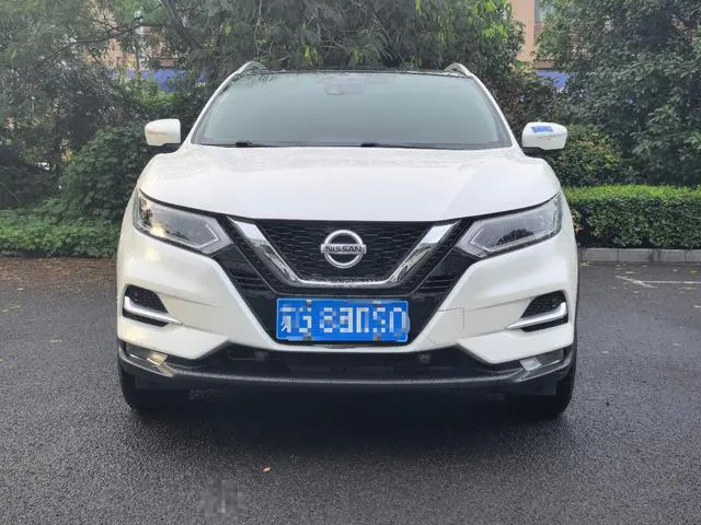 2022 Nissan Qashqai thumbnail 2