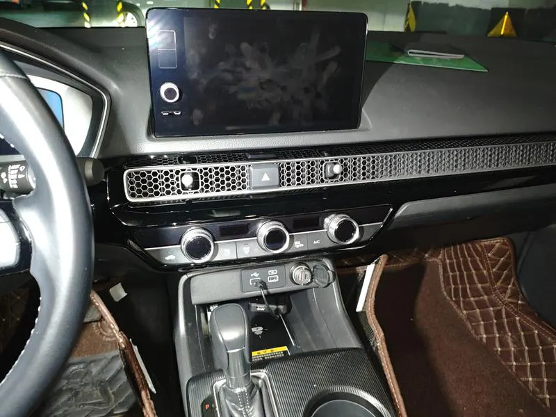 2022 Honda Civic thumbnail 13
