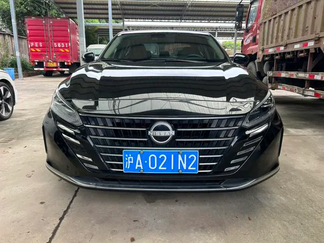 2024 Nissan Altima thumbnail 2