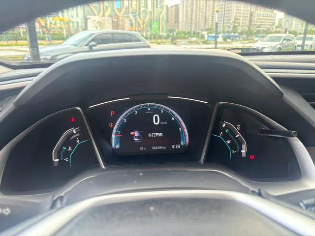 2019 Honda Civic thumbnail 4