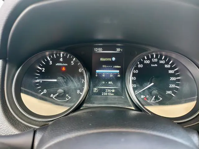 2021 Nissan Qashqai thumbnail 5