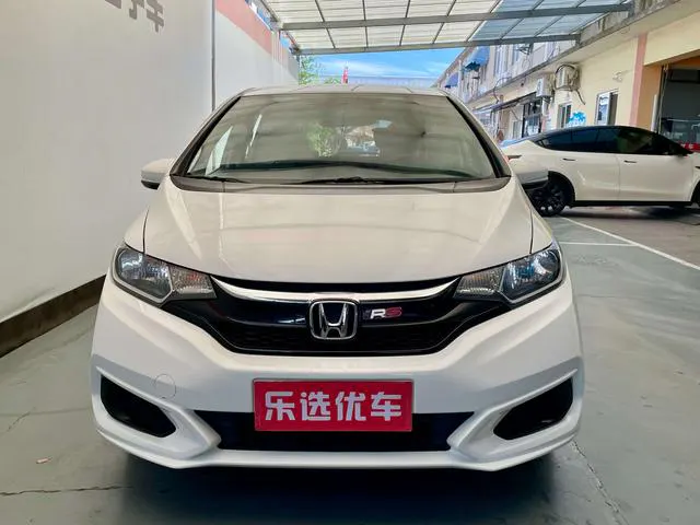 2018 Honda Fit thumbnail 2