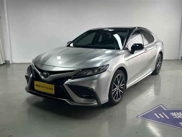 2021 Toyota Camry thumbnail 2