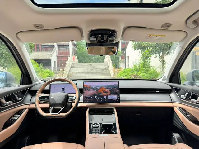 2024 Chery Tiggo 8L thumbnail 5