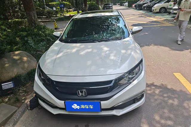 2019 Honda Civic thumbnail 2