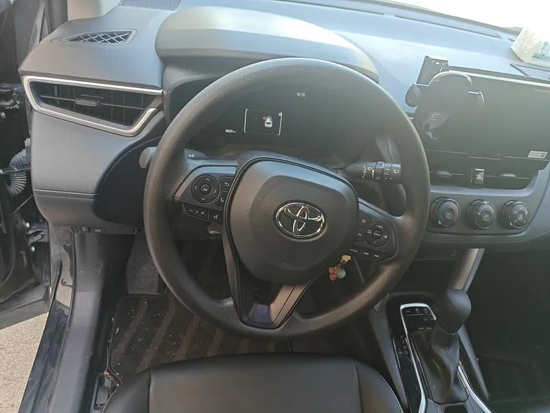 2024 Toyota Corolla Cross thumbnail 7
