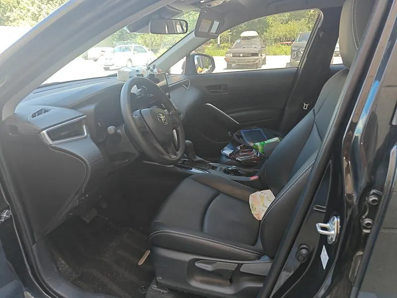 2024 Toyota Corolla Cross thumbnail 10