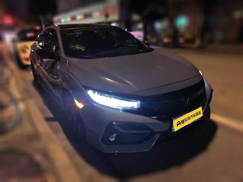 2020 Honda Civic Hatchback thumbnail 3