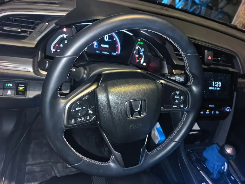 2020 Honda Civic Hatchback thumbnail 7