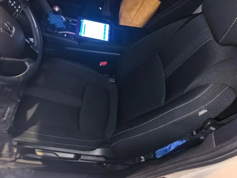 2020 Honda Civic Hatchback thumbnail 10